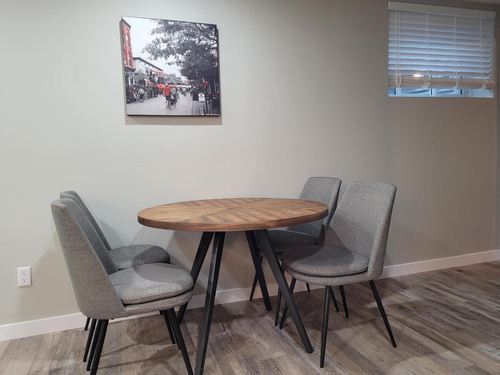 קיטצ'נר Boardwalk Homes - Executive Guest Rooms & Townhomes מראה חיצוני תמונה